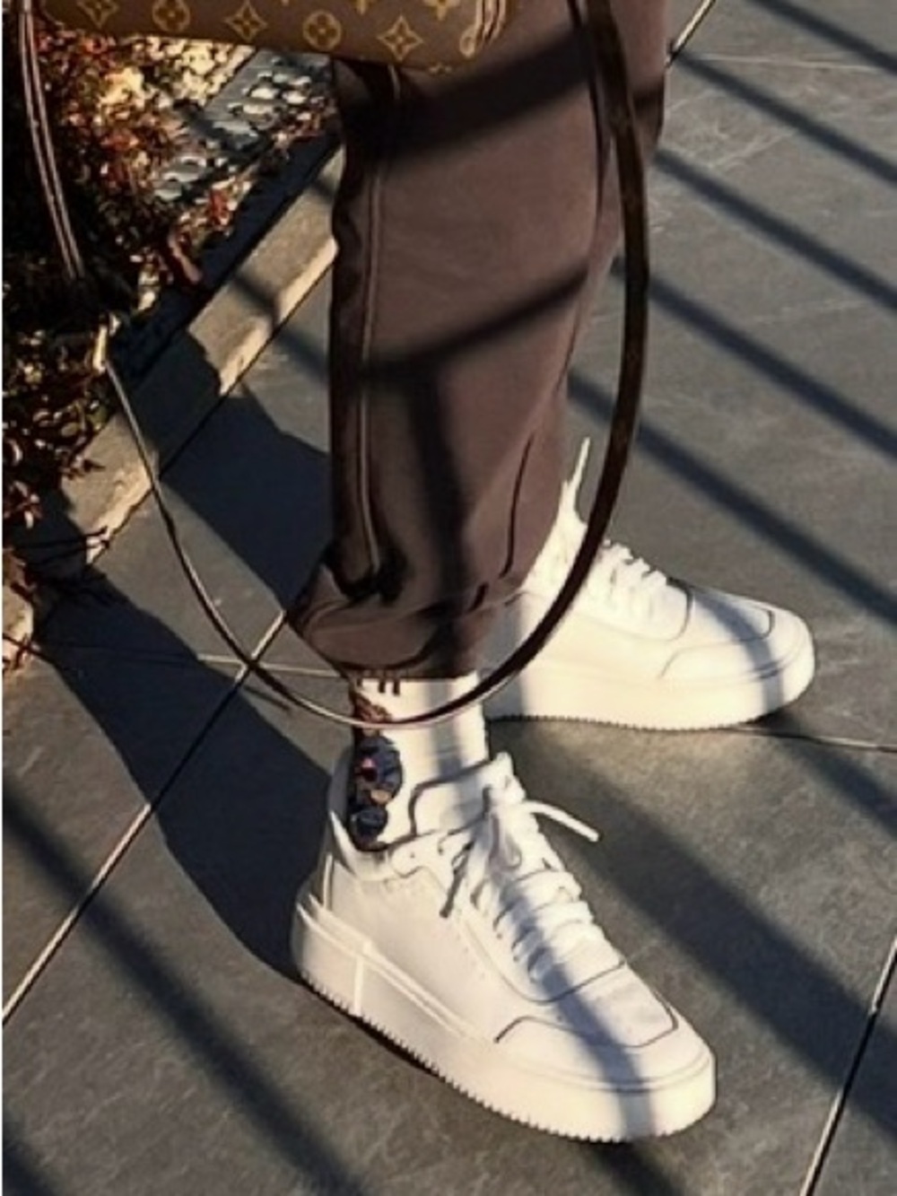 Stuart Weitzman Classic White Leather Sneakers Size 6.5